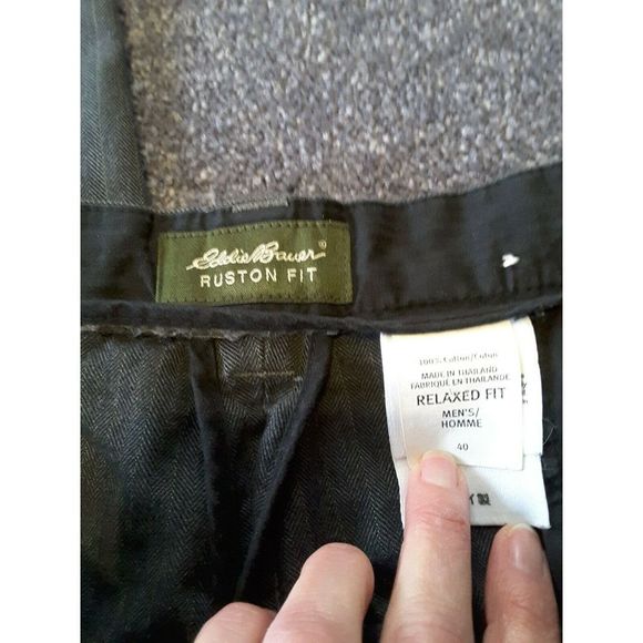 EDDIE BAUER GREY PLEATED STRIPED CUFFED PANT 40 - Picture 3 of 4